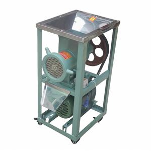 เครื่องบดเนื้อไฟฟ้าอุตสาหกรรมเชิงพาณิชย์รุ่นใหม่ 52 3000W ผลิตจากเหล็กหล่อ ได้รับการรับรองมาตรฐาน ISO9001 ความจุ 500 กก./ชม. - Product Image 4