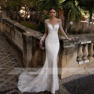 S3918L Nuevo Vestido de Novia Romántico de Moda, Estilo Sirena, Ajustado, de Encaje, con Hombros Descubiertos y Manga Larga - Product Image 1
