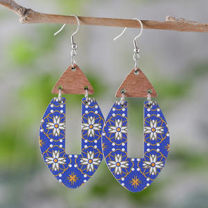 Pendientes de madera, Pendientes colgantes huecos geométricos de mosaico Floral azul y blanco para mujer Uionen 1178 - Product Image 4