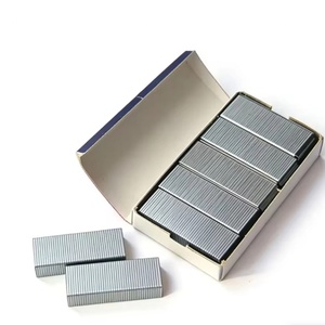 Precio de Fábrica al por Mayor: Grapas Tipo U 24/6 de Gran Venta para Herramientas Manuales - Product Image 1