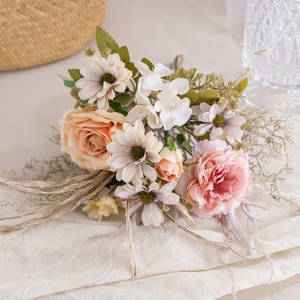 Ramo de Flores Artificiales Starburst, Rosas para Decoración de Bodas y Hogar CF01341 - Product Image 3