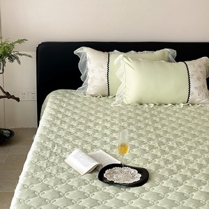 Set di lenzuola Lyocell copriletto Set letto per la casa in tessuto stile principessa francese in rilievo trapunta estiva a farfalla Set Set di biancheria da letto 4 pezzi - Product Image 3