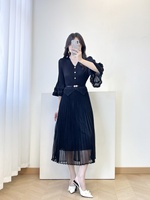 Robe plissée élégante pour femme, col en V, manches mi-longues évasées, ceinture à la taille, ourlet en maille transparente, idéale pour les occasions formelles, les mariages, les invitées, le bureau ou les affaires