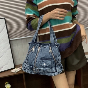 Yıkanmış Kot Punk Tote Çanta, Bağcıklı Kemer Dekorlu Çapraz Askılı El Çantası, Y2K Büyük Kapasiteli Bayan Seyahat Çantası OEM ODM - Product Image 1
