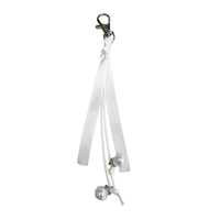 Porte-clés romantique avec nœud en ruban blanc, accessoires de vêtement décontractés en perles, accessoires de mode en métal Yiliuba, vêtements minimalistes pour toutes les saisons