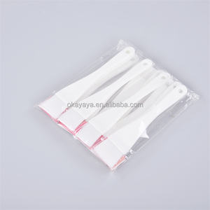 Pinceaux en plastique pour application de masque facial doux de qualité supérieure, brosse en plastique pour application de masque d'argile pour un usage corporel pour un usage quotidien en Salon de beauté - Product Image 6