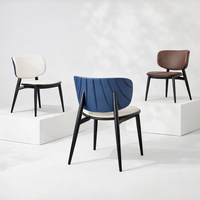 Ensemble de mobilier de restaurant haut de gamme moderne, chaises rembourrées marron, structure métallique, sièges durables et faciles à nettoyer, pour hôpital et salon