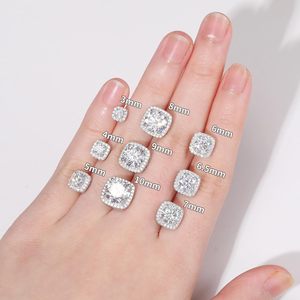 Boucles <span class=keywords><strong>d</strong></span>'oreilles clous carrées en moissanite avec halo, testées au <span class=keywords><strong>diamant</strong></span>, en or blanc et argent sterling 925, bijoux fins pour hommes et femmes - Product Image 2