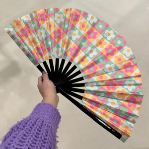 Abanico de Mano de Bambú con Diseño Elegante de 33 cm (13 Pulgadas), Económico, con Mango de Bambú, Impresión en Seda Blanca, para Festivales, Novias, Bodas <span class=keywords><strong>y</strong></span> Fiestas, con Logotipo Personalizado - Product Image 3