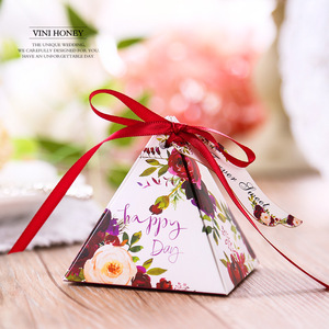 Hình tam giác cho rừng phong cách ủng hộ đám cưới Kẹo hộp sáng tạo bao bì giấy với dập cho Quà tặng đám cưới và nến - Product Image 5