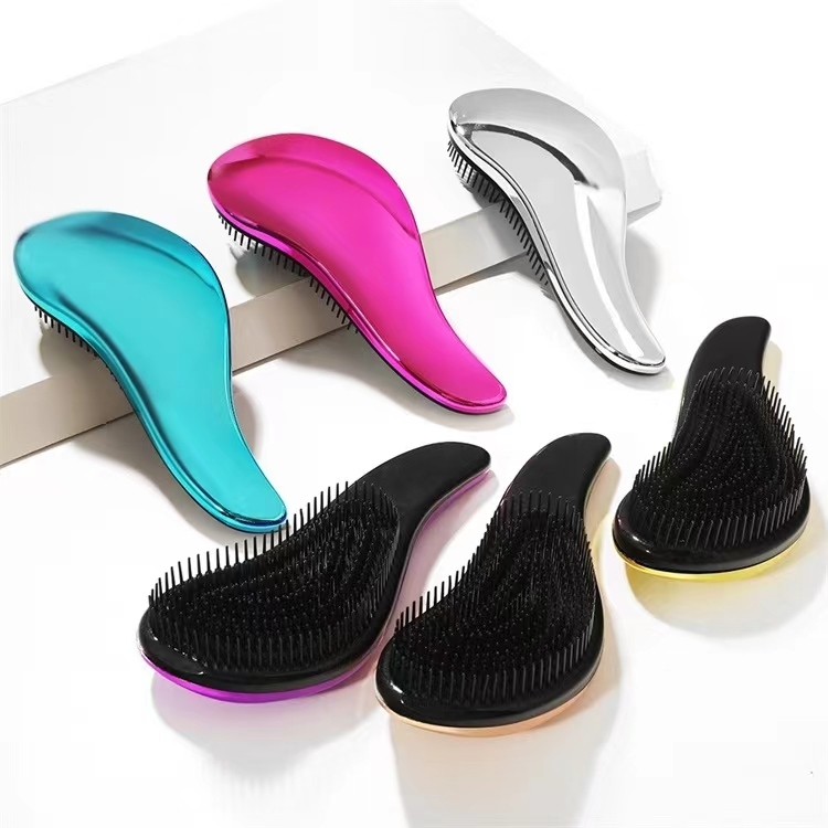Fashionable and Cute Hair Scalp Massage