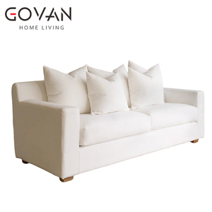 Canapé Chesterfield <span class=keywords><strong>scandinave</strong></span> carré rembourré à trois places de la <span class=keywords><strong>série</strong></span> Nordic, conçu pour les salons et les zones de réception - Product Image 2