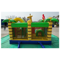 Vente flash Château gonflable combiné lion girafe commercial 5x5m pour enfants avec toboggan