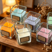 Ensemble cadeau de luxe de bougies parfumées à la cire de soja dans un bocal en verre mat personnalisé avec étiquette privée pour Diwali, anniversaire, parfum d'ambiance pour la maison