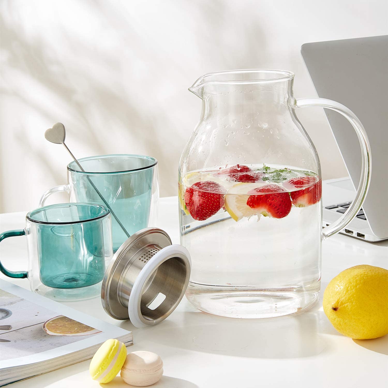 2010mls Pitcher Glass Pitcher with Lid Water Jug for Hot/Cold Water Ice Tea and Juice Beverage