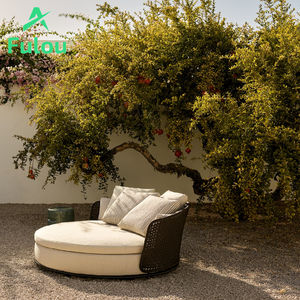 Meubles de club d'intérieur et d'extérieur luxueux, lit de jour rond en rotin pour <span class=keywords><strong>patio</strong></span>, meubles de piscine modernes pour hôtels, lit de bronzage en osier pour le jardin - Product Image 1