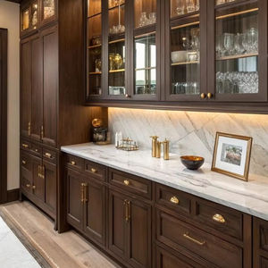 خزانة مطبخ واسعة ذات طابع خشبي ، تكشف النقاب عن الأناقة الحديثة ، أثاث منزلي من الزجاج المصمت والخشب المصمت ، أثاث منزلي - Product Image 1