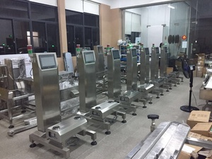 Machine de pesage pour boîtes en carton de grande taille, détecteur de métaux, balance numérique pour la vérification des différences de poids - Product Image 1