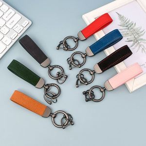Porte-clés de voiture personnalisé avec logo en relief et gravure laser, en cuir suédé, pour homme, à suspendre à la ceinture, style mode - Product Image 2