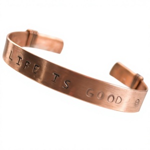 กำไลข้อมือทองแดง Life Is Good งานแฮนด์เมด ลายนูน เครื่องประดับโลหะ สไตล์ยอดนิยม ของขวัญส่งเสริมการขาย - Product Image 1