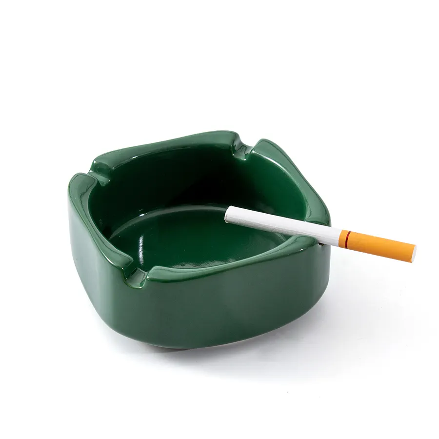 OEM-Service anpassbare Farbe europäisches Keramik-Zigarren-Ashaus individualisierbares Porzellan-Quadrat-Ashaus für Raucherzubehör