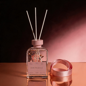Luxury Flat Square Glass <b>Reed</b> <b>Diffuser</b> Set <b>For</b> Modern Home Decor Wholesale Private Label Premium Natural Healing Gifting Set - Product Image 4