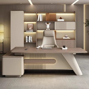 Mobilier de <span class=keywords><strong>bureau</strong></span> de luxe Chaise de <span class=keywords><strong>bureau</strong></span> pivotante à dossier haut pour le <span class=keywords><strong>bureau</strong></span> du patron <span class=keywords><strong>Table</strong></span> de direction pour le président-directeur général <span class=keywords><strong>Table</strong></span> de <span class=keywords><strong>bureau</strong></span> de style traditionnel - Product Image 1