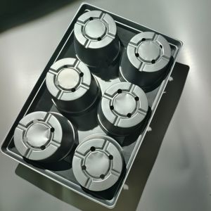 Gran oferta, venta al por mayor, bandejas para macetas profundas de <span class=keywords><strong>12</strong></span> <span class=keywords><strong>cm</strong></span>, bandeja de transporte, bandeja de <span class=keywords><strong>maceta</strong></span> de plástico negro para vivero - Product Image 3