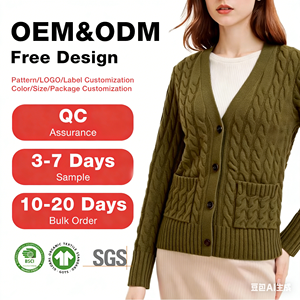 <span class=keywords><strong>Cardigan</strong></span> in Lana OEM Casual Snellente e Traspirante con Lavorazione a Trecce Frontale e Costine Verticali sul Retro, 90% Lana, Bottoni Frontali e Tasche - Product Image 1