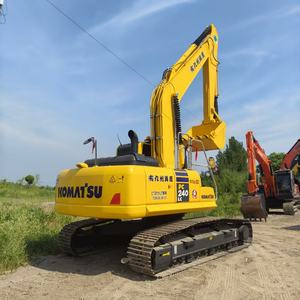 PROMOTION: Excavatrice hydraulique sur chenilles Komatsu 240-8 de 24 tonnes, peinte à l'origine, moteur Euro 5 CE, EPA, en bon état - Product Image 1