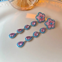 Anting-anting gantung desain Eropa mewah berlapis emas asli dengan bunga zirkon, desain baru bergaya mewah yang berlebihan