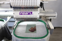 Machine à broder à deux têtes pour chapeaux, vente en gros, machine à broder pour t-shirts, chaussures, machine à broder plate à deux têtes