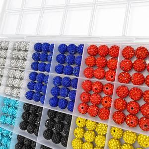 Juego de Cuentas Redondas Brillantes de Arcilla Polimérica de Colores Surtidos para Hacer Pulseras y Collares con Caja de 24 Compartimentos - Product Image 4