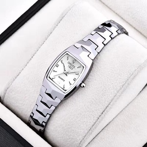 Montre pour femmes au design minimaliste carré avec un bracelet en acier inoxydable simple et polyvalent, montre à quartz élégante et étanche - Product Image 5