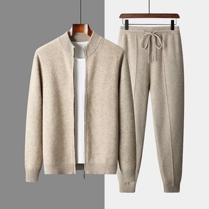 Set Sportivo in <span class=keywords><strong>Lana</strong></span> Merino 100% con Logo Personalizzato, Maglione e Pantaloni in Maglia Spessa con Zip per Uomo - Product Image 1