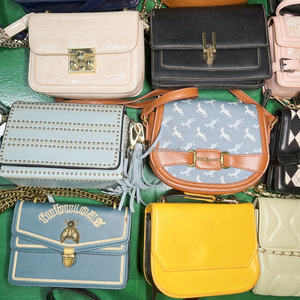 A15 Bolsos <span class=keywords><strong>de</strong></span> <span class=keywords><strong>segunda</strong></span> <span class=keywords><strong>mano</strong></span> <span class=keywords><strong>de</strong></span> marca al por mayor Bolsos Ukay Bolsos <span class=keywords><strong>de</strong></span> mujer Bolsos <span class=keywords><strong>de</strong></span> <span class=keywords><strong>segunda</strong></span> <span class=keywords><strong>mano</strong></span> <span class=keywords><strong>de</strong></span> marca Thrift Ladies Sling Bale Bolsos <span class=keywords><strong>de</strong></span> <span class=keywords><strong>segunda</strong></span> <span class=keywords><strong>mano</strong></span> en fardos - Product Image 1