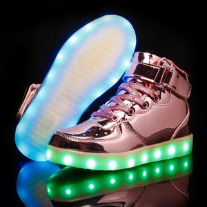 Baskets montantes LED lumineuses en cuir verni couleur unie, à lacets, bout rond, semelle extérieure en caoutchouc, semelle intermédiaire en EVA, style marche toutes saisons - Product Image 4