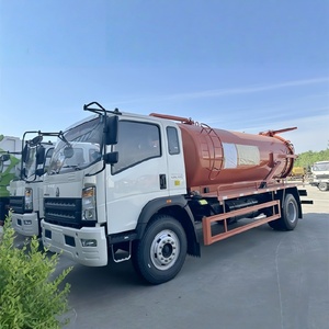 China Howo 6 wheel 4x2 8000l Vacuum Sewage <b>Suction</b> Tank Truck Fecal <b>Suction</b> Vacuum Truck with Competitive Price - Product Image 4