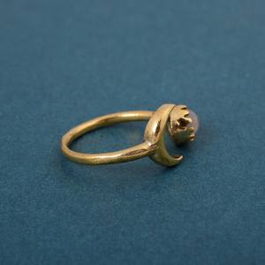 Bague ajustable en laiton doré avec pierre précieuse en quartz rose demi-lune, style bohème, pour mariage, fiançailles, cadeau, bijoux de fête - Product Image 3