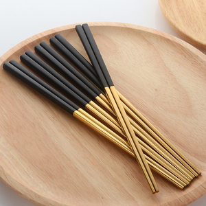 En gros Personnalisé Gravé En Vrac Échantillon Gratuit Réutilisable Chpsticks, Marque <span class=keywords><strong>Baguettes</strong></span> pour les <span class=keywords><strong>Sushis</strong></span> - Product Image 3