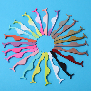 <span class=keywords><strong>Pince</strong></span> à cils magnétique en <span class=keywords><strong>plastique</strong></span> rose avec logo personnalisé et marque privée, applicateur de cils en vrac, emballage de pinces à cils, pinces à faux cils - Product Image 3