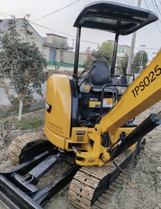 Mini-excavatrice Caterpillar 303 d'occasion, fabriquée au Japon, modèle CAT303cr, 3 tonnes, avec accessoires tarière et brise-roche - Product Image 4