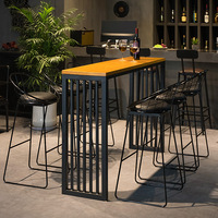 Ensemble de table de bar moderne en bambou nordique avec cadre en fer, à poser au mur, à pieds hauts, pour la maison et les restaurants