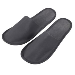 Otel odası misafirler için özelleştirilmiş tasarımlar ile özel dokunmamış kumaş rahat seyahat taşınabilir tek kullanımlık terlik - Product Image 1