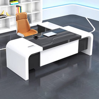 Bureau de direction blanc moderne avec surface lisse et brillante et armoires latérales pour le rangement Mobilier de bureau luxueux