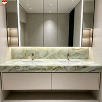 Dalle d'onyx vert afghan moderne translucide pour plan de travail de cuisine, îlot, lavabo de salle de bain, design mural et de sol pour salon