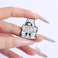 Kartun Anime gadis dan kucing bros pin Enamel lucu hewan kucing logam bros ransel kerah lencana perhiasan hadiah untuk anak-anak teman