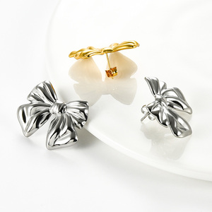 1 Paire de Boucles d'Oreilles Clous Nœud Papillon en Acier Inoxydable, Grandes et Massives, Plaqué Or et Argent, Bijoux Cadeau Mignons pour Femmes - Product Image 3