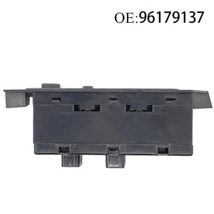 Interruptores Reguladores de Ventanas Eléctricas Daewoo (LANOS PRINCE CIELO) Modelo 96179137 Nuevo Estado de Plástico - Product Image 1