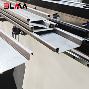 Presse plieuse chinoise BLMA 125T 160T <span class=keywords><strong>200T</strong></span> Presse plieuse NC Système E21 Machine hydraulique Prête à être expédiée sur le marché vietnamien - Product Image 6